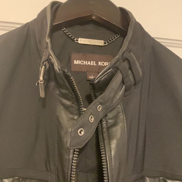 Michael Kors men light jacket used once looks new with some leather design - Picture 8 of 12
